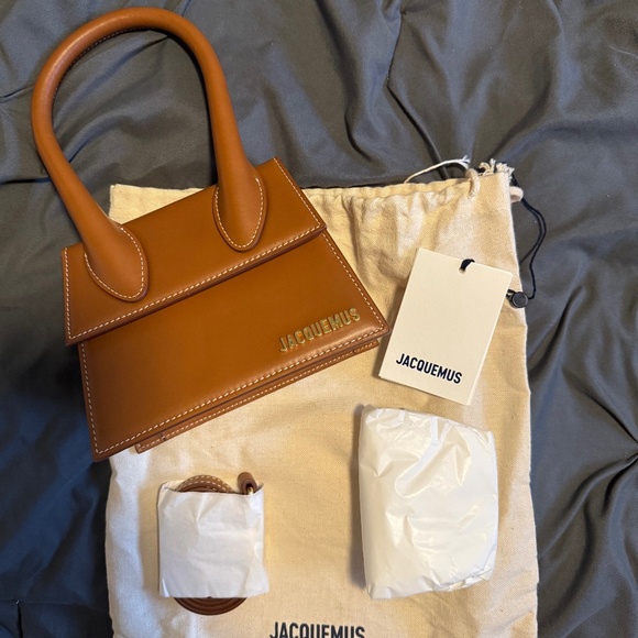 JACQUEMUS - Cognac Brown Moyen Chiquito - Picture 1 of 7
